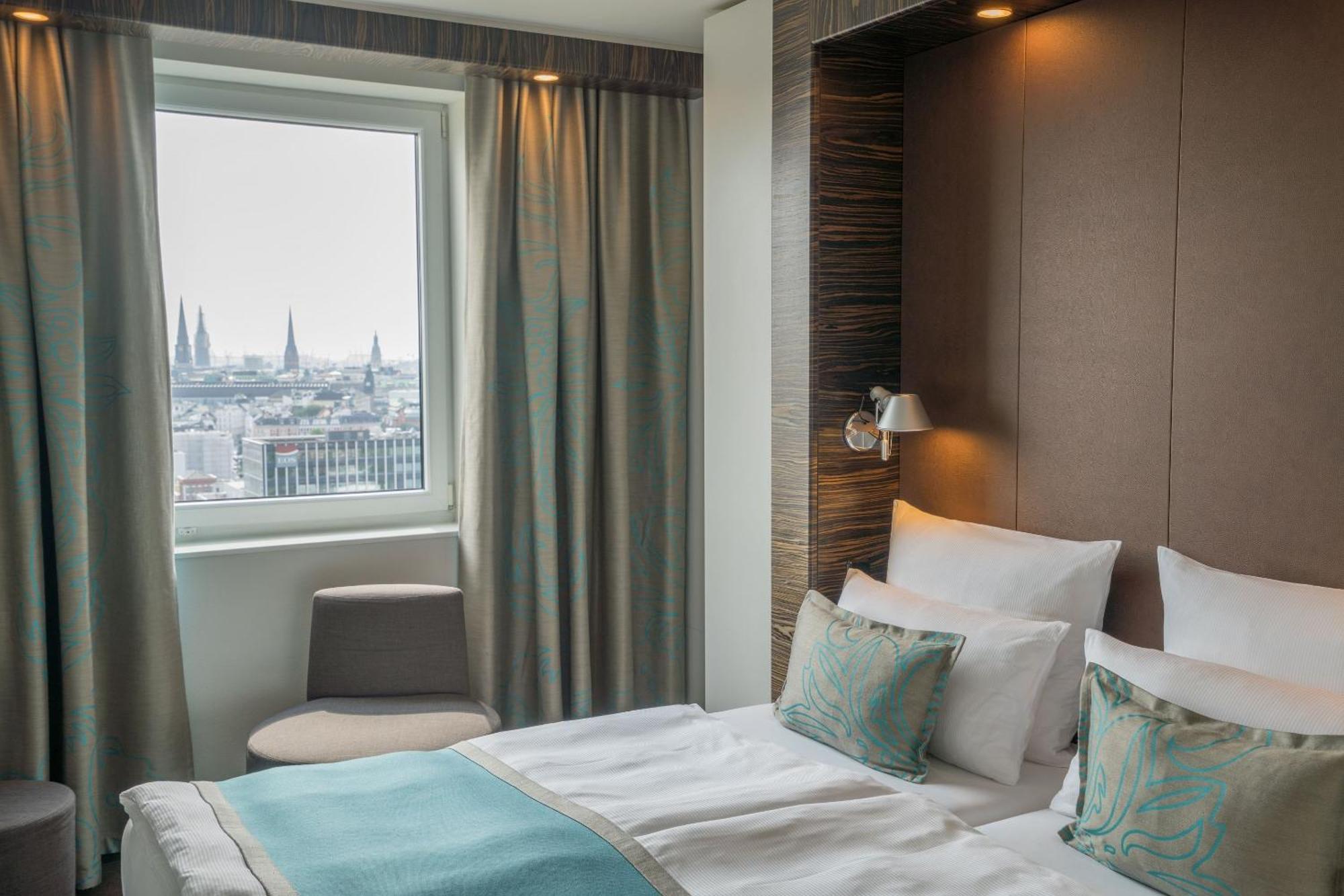 Motel One Hamburg-Alster Extérieur photo